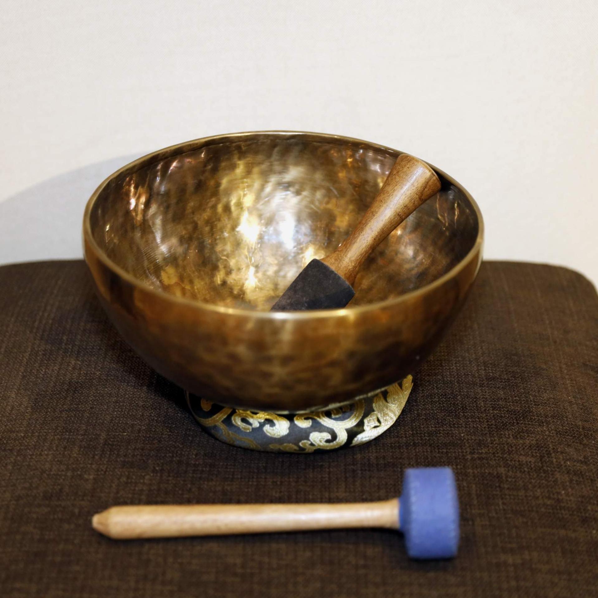 Singing Bowl D