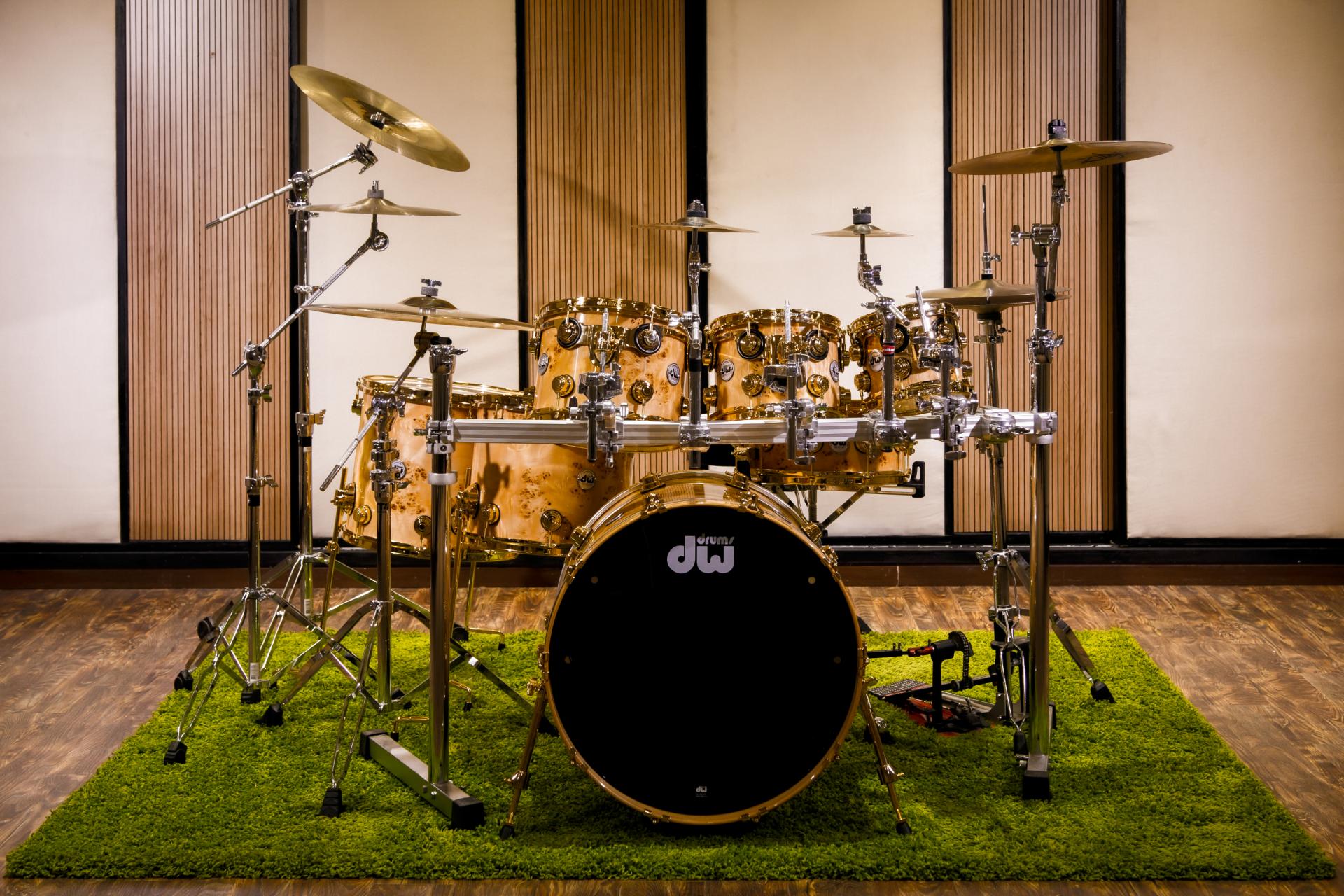 DW Collector