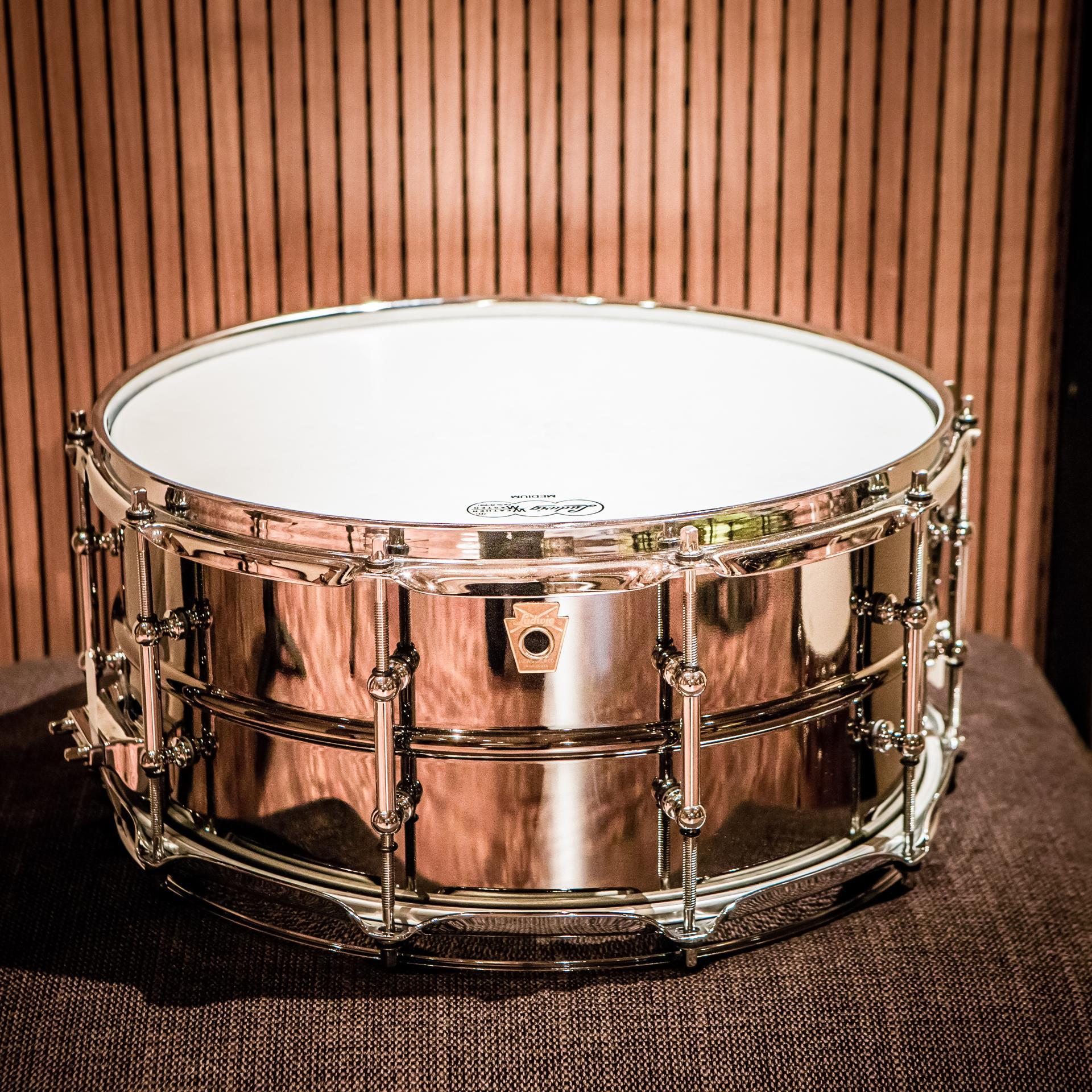 14" x 6.5" Ludiwg Black Beauty
