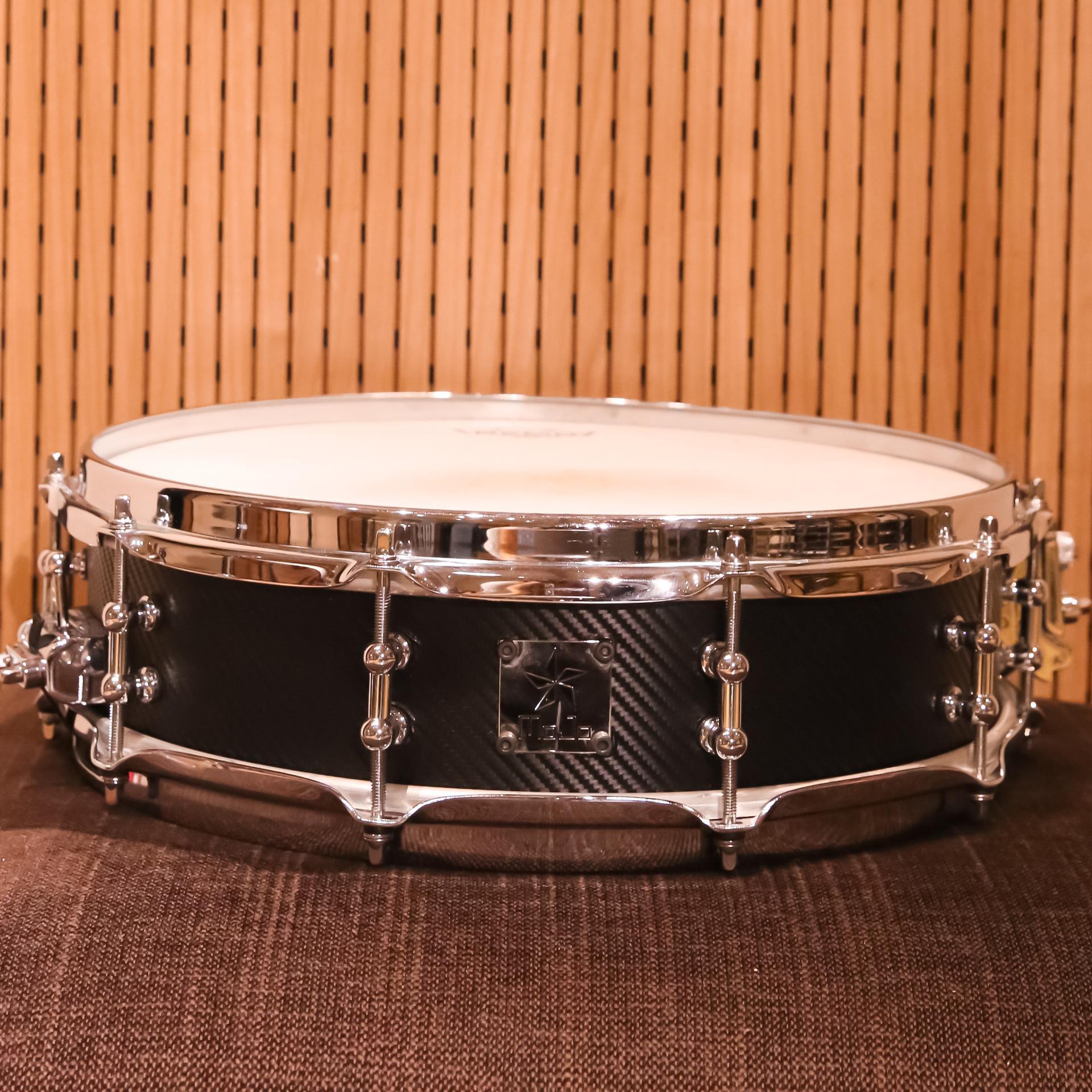 14" x 4-" Mojo CF14X4 2013 Carbon Fiber Snare Drum with DW Hardware